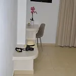 Niovi 4* Тира