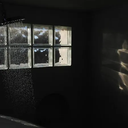 Niovi 4* Fira (Santorini)