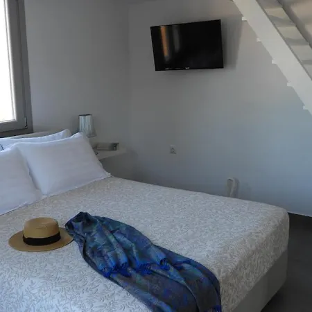 Niovi 4*